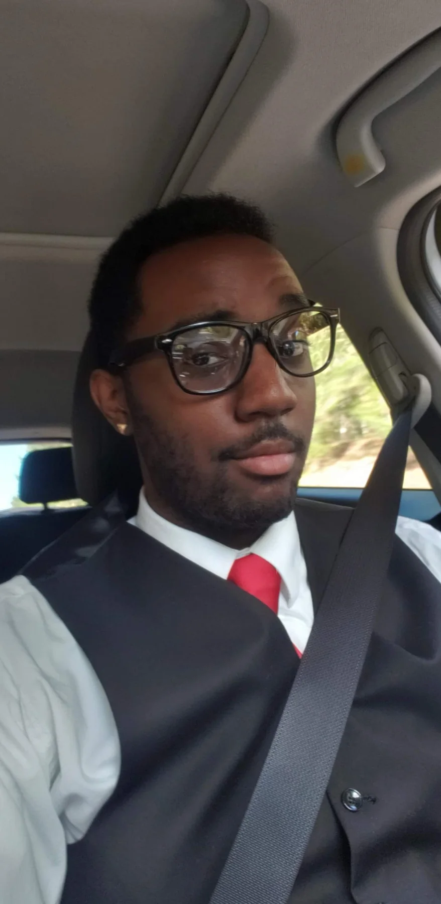 Professional portrait of Devonte Longmire